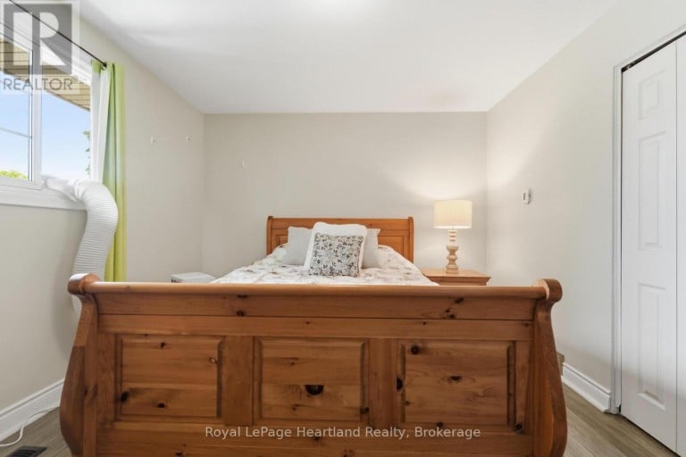 223 KEMP CRESCENT, Stratford, Ontario, N5A6Z5
