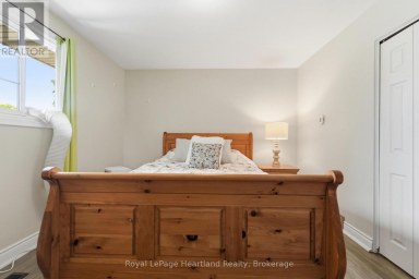 223 KEMP CRESCENT Stratford Ontario photo 23