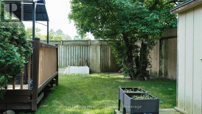 223 KEMP CRESCENT, Stratford, Ontario, N5A6Z5
