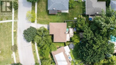 223 KEMP CRESCENT Stratford Ontario photo 41