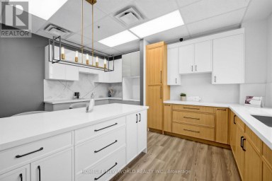 35 ROYAL GROUP CRESCENT Vaughan (West Woodbridge Industrial Area) Ontario photo 5