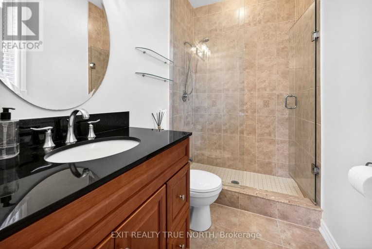 27 GRAND POPLAR LANE, Wasaga Beach, Ontario, L9Z0C7