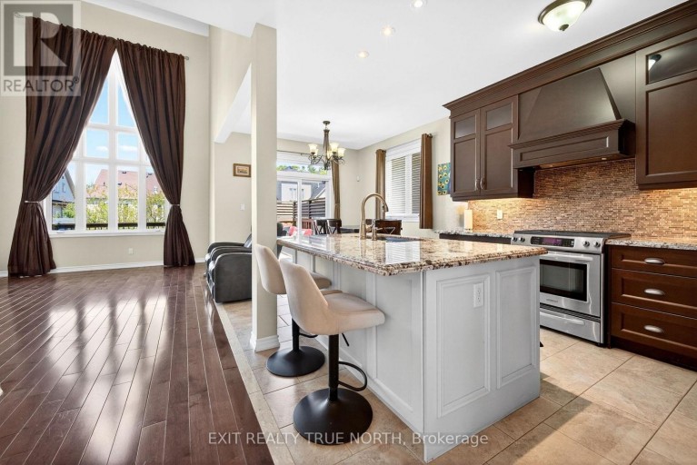27 GRAND POPLAR LANE, Wasaga Beach, Ontario, L9Z0C7