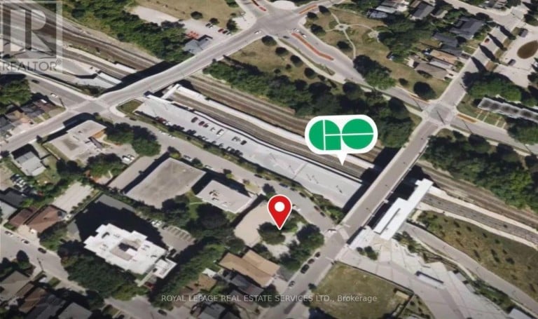 41 STUART STREET, Hamilton (Central), Ontario, L8L1B5