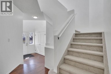 89 Everoak Drive SW Calgary Alberta photo 4