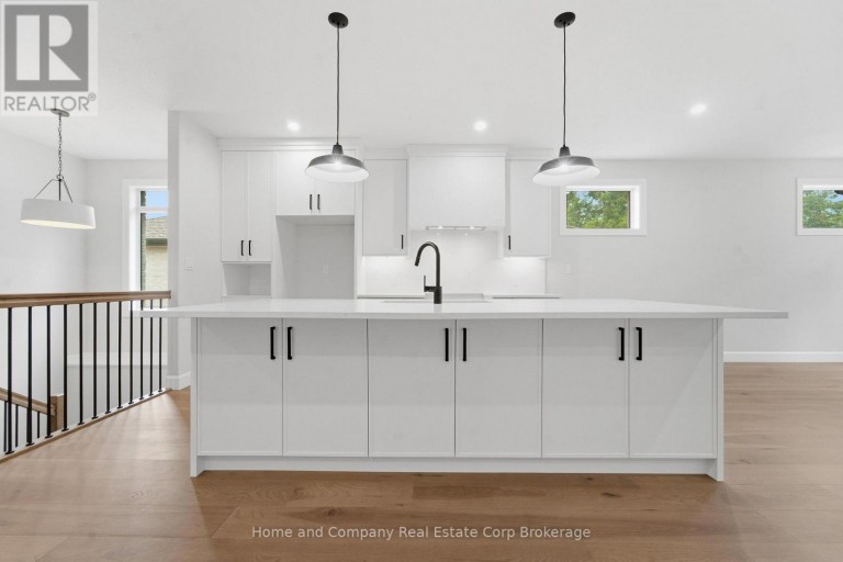 76 DEER RIDGE LANE, Bluewater (Bayfield), Ontario, N0M1G0