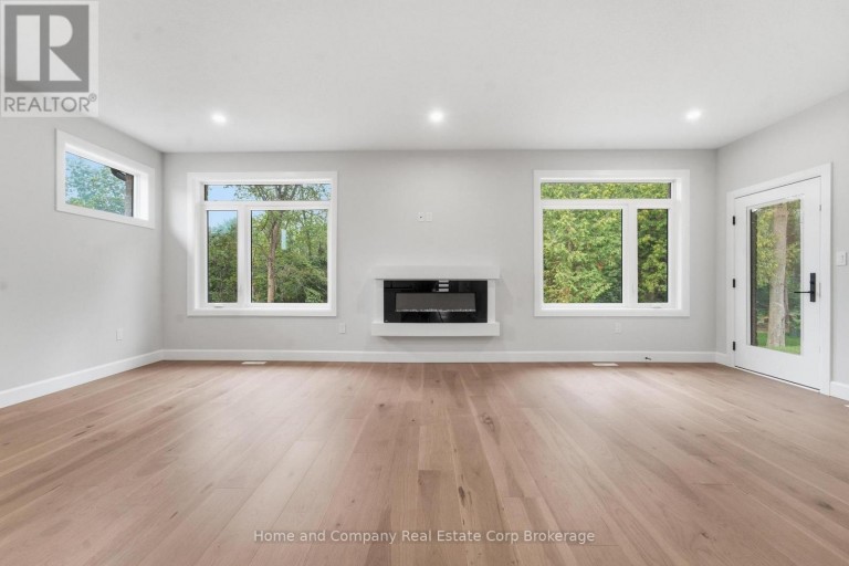 76 DEER RIDGE LANE, Bluewater (Bayfield), Ontario, N0M1G0