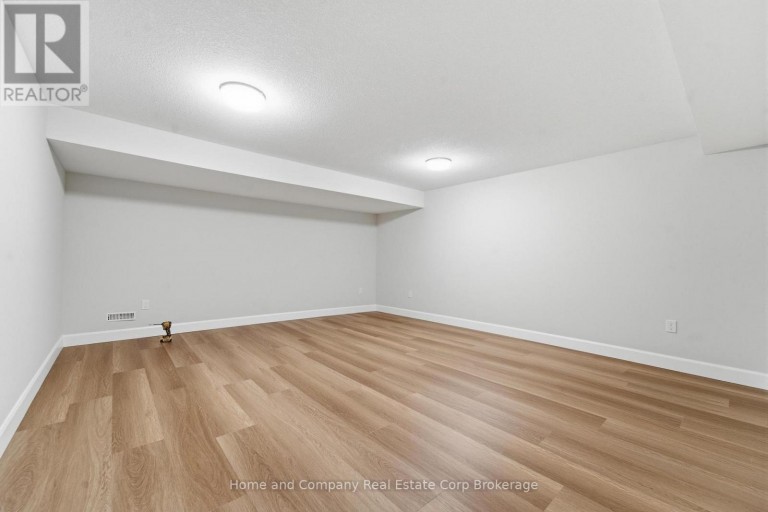 76 DEER RIDGE LANE, Bluewater (Bayfield), Ontario, N0M1G0
