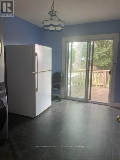 12 CONISTON ROAD, Toronto (Clairlea-Birchmount), Ontario, M1L2J7