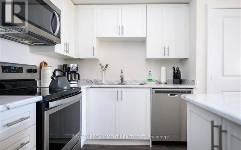 14 - 261 SKINNER ROAD, Hamilton (Waterdown), Ontario, L8B1W6