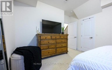 14 - 261 SKINNER ROAD Hamilton (Waterdown) Ontario photo 8