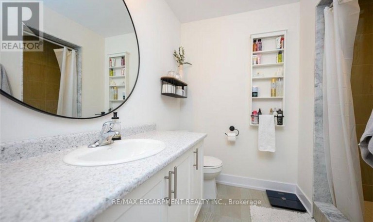 14 - 261 SKINNER ROAD, Hamilton (Waterdown), Ontario, L8B1W6
