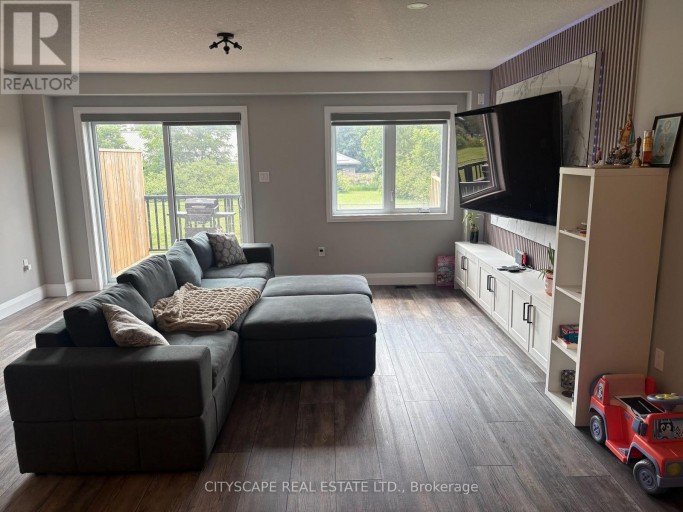 117 STEPHENSON WAY, Minto, Ontario, N0G2P0