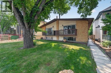 723 55 Avenue SW Calgary Alberta photo 1