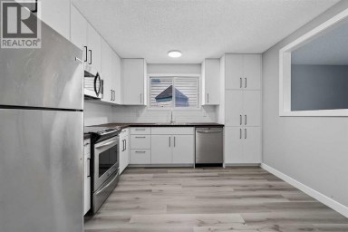 723 55 Avenue SW Calgary Alberta photo 17