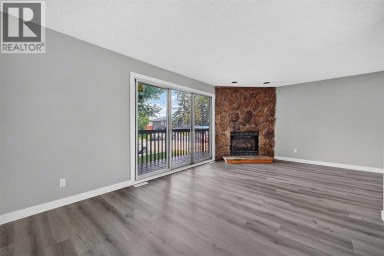 723 55 Avenue SW Calgary Alberta photo 25