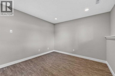 723 55 Avenue SW Calgary Alberta photo 42