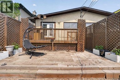 723 55 Avenue SW Calgary Alberta photo 48
