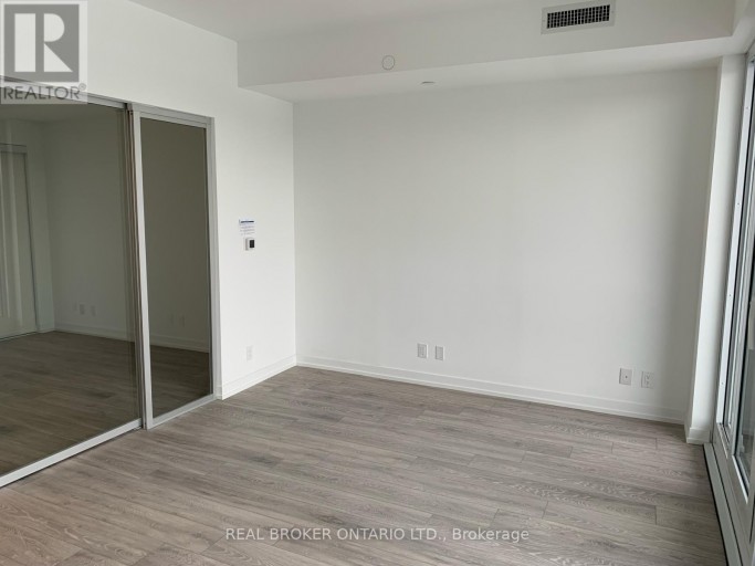 615 - 2020 BATHURST STREET, Toronto (Humewood-Cedarvale), Ontario, M5P0A6
