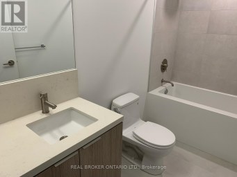 615 - 2020 BATHURST STREET Toronto (Humewood-Cedarvale) Ontario photo 20