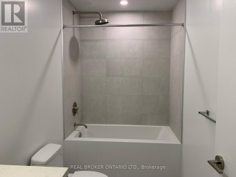 615 - 2020 BATHURST STREET Toronto (Humewood-Cedarvale) Ontario photo 21