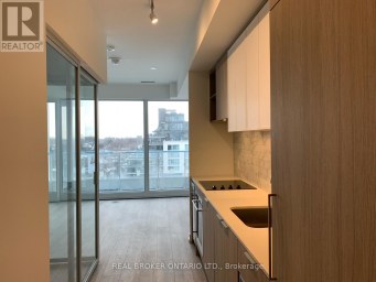 615 - 2020 BATHURST STREET Toronto (Humewood-Cedarvale) Ontario photo 7