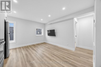 B - 851 DANFORTH AVENUE Toronto (Blake-Jones) Ontario photo 3