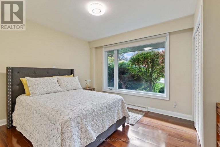 195 BURBANK DRIVE, Toronto (Bayview Village), Ontario, M2K1P5
