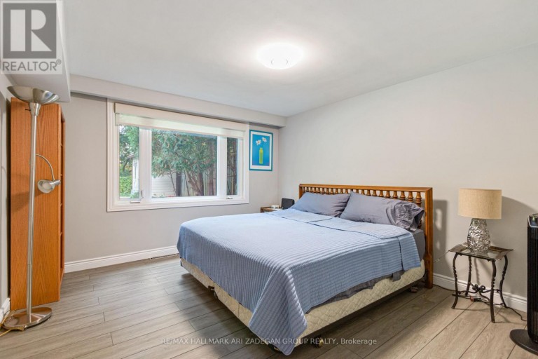 195 BURBANK DRIVE, Toronto (Bayview Village), Ontario, M2K1P5