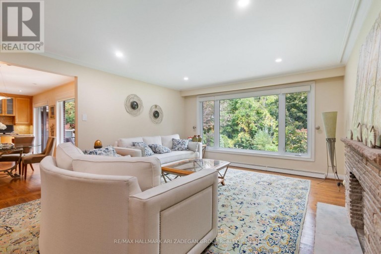 195 BURBANK DRIVE, Toronto (Bayview Village), Ontario, M2K1P5