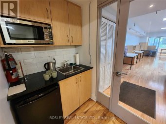 2ND FLR - 1052 QUEEN STREET W Toronto (Trinity-Bellwoods) Ontario photo 2