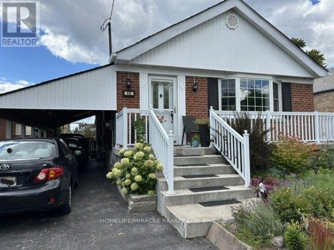 46 INNISWOOD ( UPPER LEVEL) DRIVE, Toronto (Wexford-Maryvale), Ontario, M1R1E5