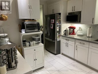 46 INNISWOOD ( UPPER LEVEL) DRIVE Toronto (Wexford-Maryvale) Ontario photo 5