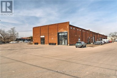 7 - 111 SHERWOOD DRIVE Brantford Ontario photo 2