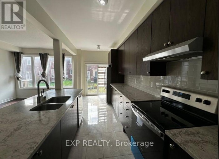 647 KRAWCHUK CRESCENT, Oshawa (Eastdale), Ontario, L1K1A7