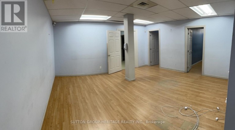 102 - 185 BROCK STREET, Whitby (Downtown Whitby), Ontario, L1N4H3