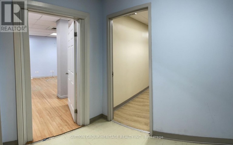 102 - 185 BROCK STREET, Whitby (Downtown Whitby), Ontario, L1N4H3