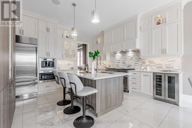 175 WOODGATE PINES DRIVE Vaughan (Kleinburg) Ontario photo 2