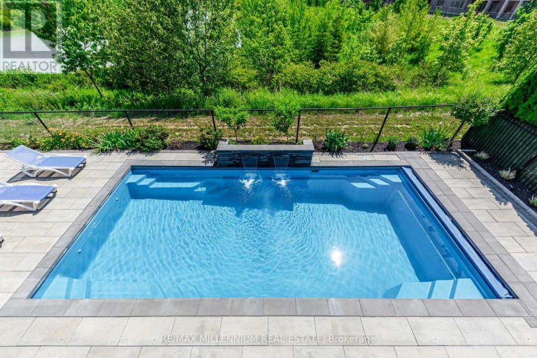175 WOODGATE PINES DRIVE, Vaughan (Kleinburg), Ontario, L4H4K5