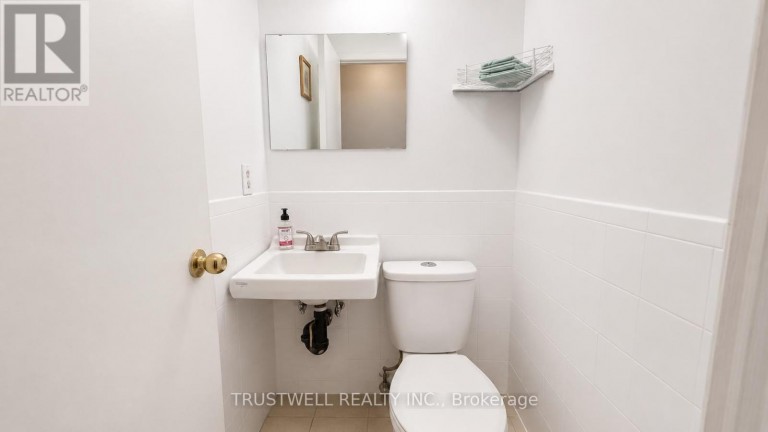APT A - 122 ATLANTIC AVENUE, Toronto (South Parkdale), Ontario, M6K1X9