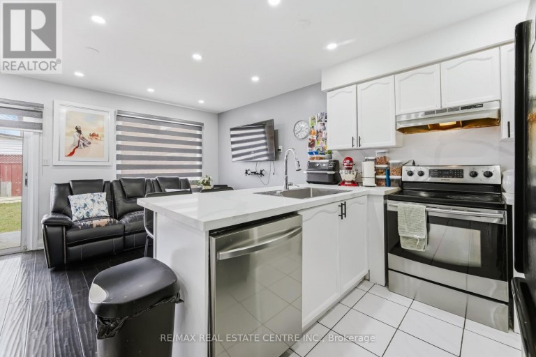 28 MOUNT FUJI CRESCENT, Brampton (Sandringham-Wellington), Ontario, L6R2L3