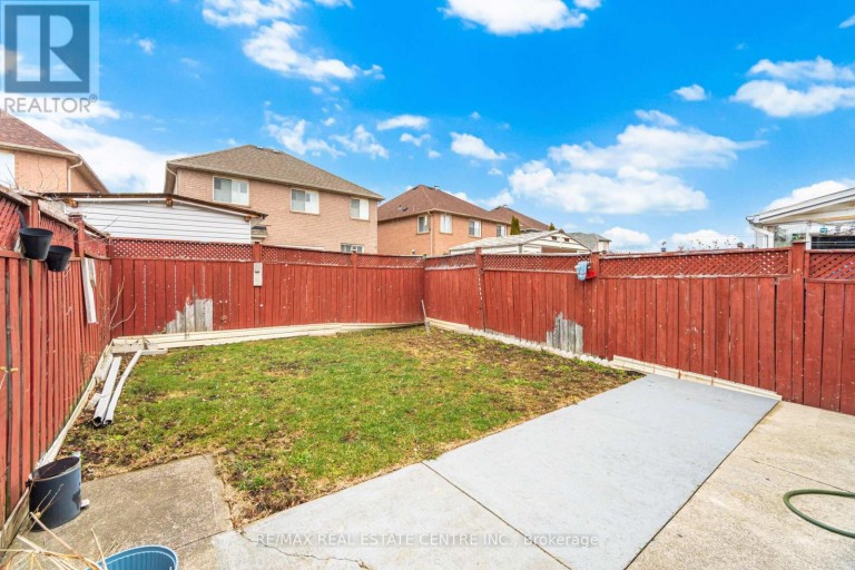 28 MOUNT FUJI CRESCENT, Brampton (Sandringham-Wellington), Ontario, L6R2L3