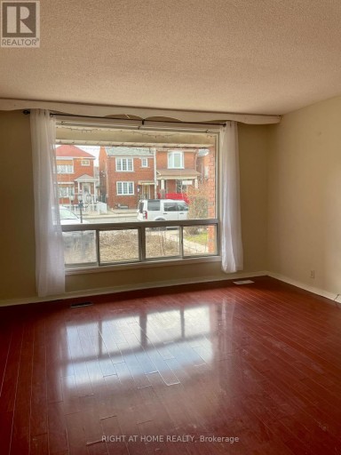 693 OSSINGTON AVENUE, Toronto (Palmerston-Little Italy), Ontario, M6G3T6