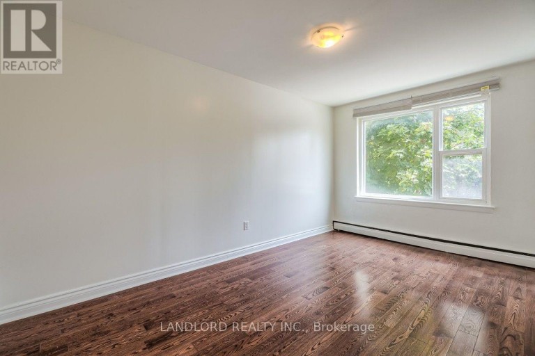 204 - 111 CRAYDON ROAD, Whitby (Downtown Whitby), Ontario, L1N2B5