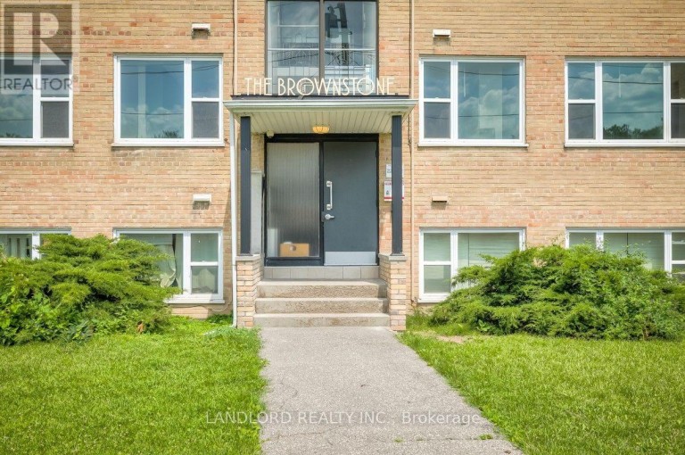 204 - 111 CRAYDON ROAD, Whitby (Downtown Whitby), Ontario, L1N2B5