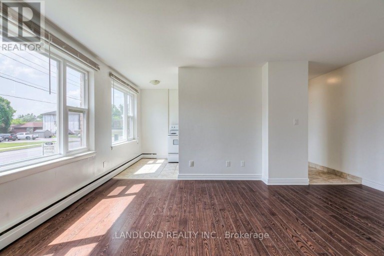 204 - 111 CRAYDON ROAD, Whitby (Downtown Whitby), Ontario, L1N2B5