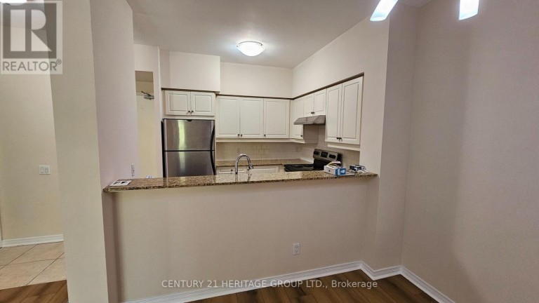 202 - 451 ROSEWELL AVENUE, Toronto (Lawrence Park South), Ontario, M4R2H8