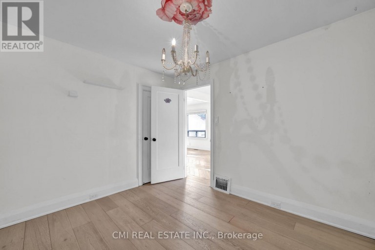 153 CLARENCE STREET, Vaughan (West Woodbridge), Ontario, L4L1L4