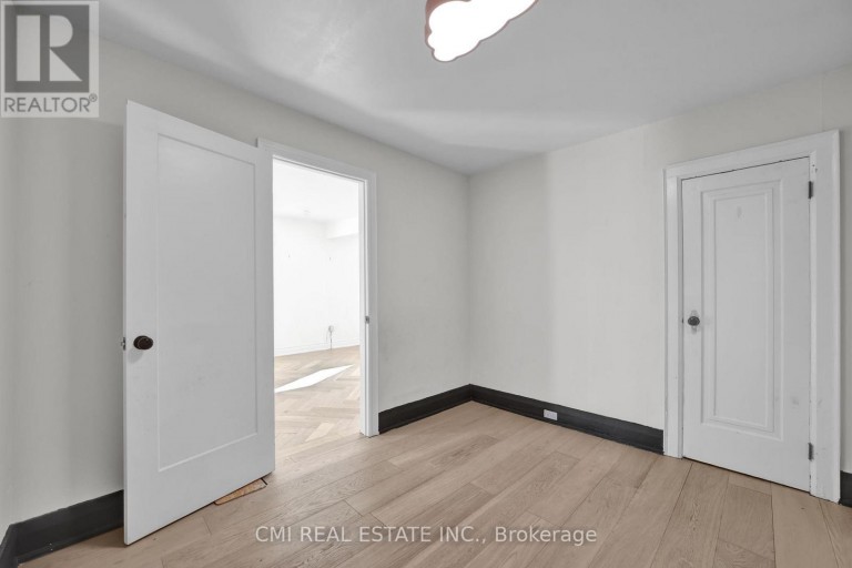 153 CLARENCE STREET, Vaughan (West Woodbridge), Ontario, L4L1L4