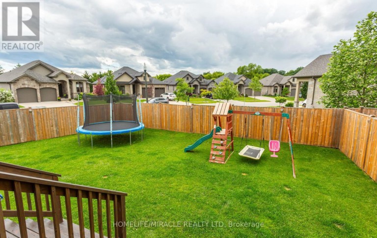 498 FAIRWAY ROAD, Woodstock (Woodstock - North), Ontario, N4T0J1
